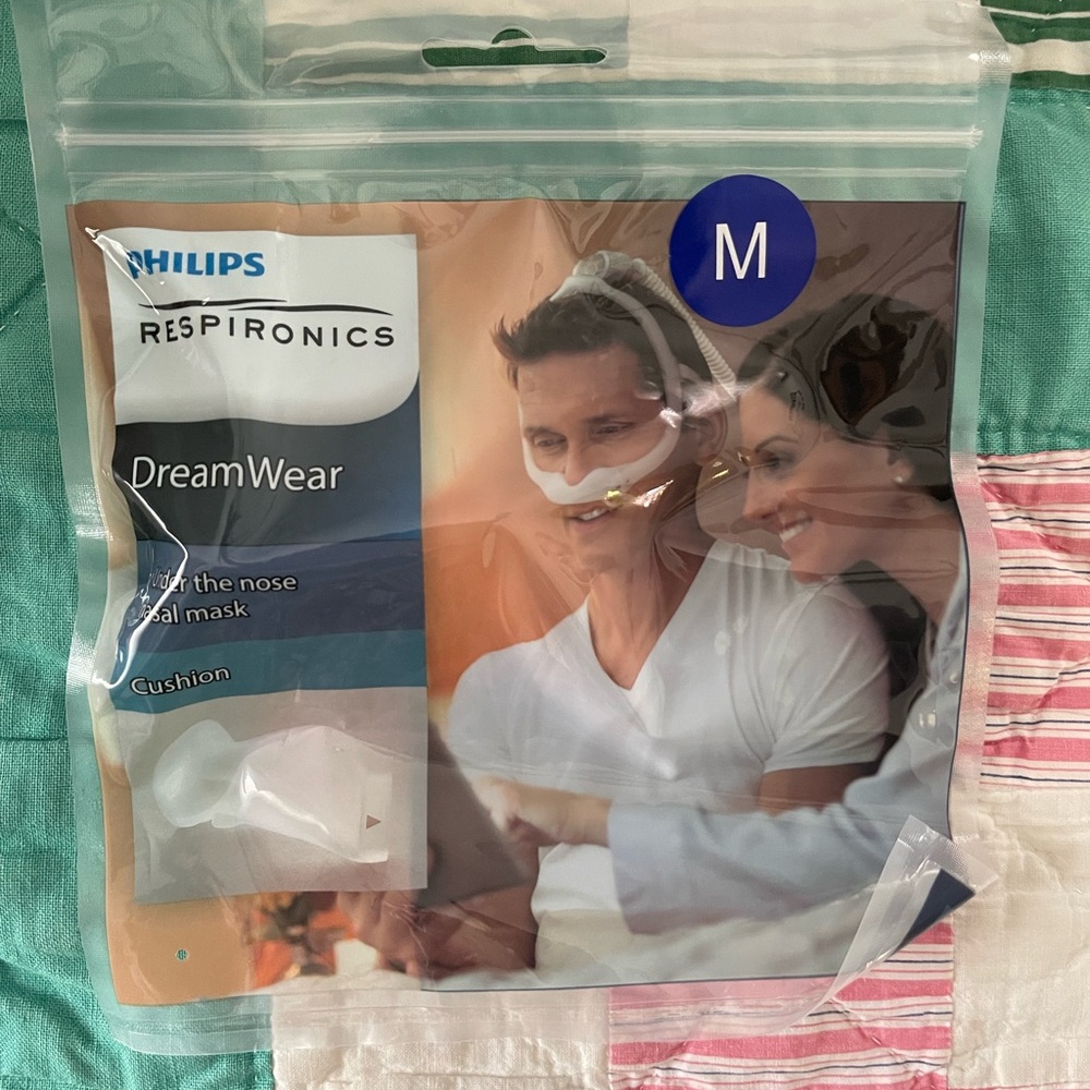 Philips Respironics Dreamwear Under the Nose Nasal Cushion Size Medium